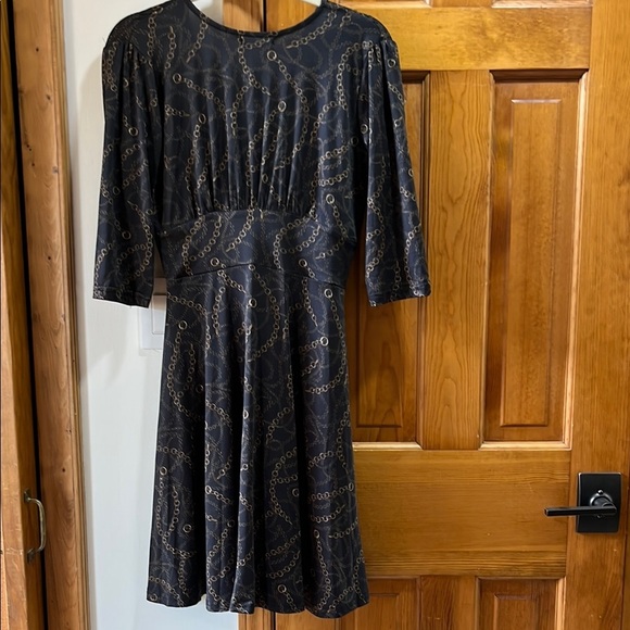 Black V-Neck Fit and Flare Dress with 3/4 Sleeves - Picture 4 of 4